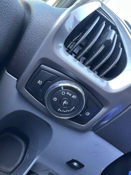 Ford Transit Custom 2.2 tdci 101cv 155€Mês