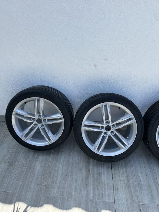 Jantes MAM de Liga Leve 18” com pneus 245/40 + 2 Pneus Michelin e-Primacy 225/40