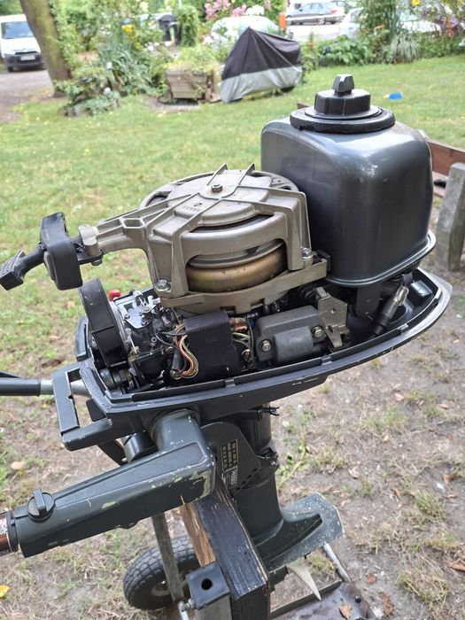 Silnik zaburtowy Mariner/Yamaha 4km  2t stopa S krótka