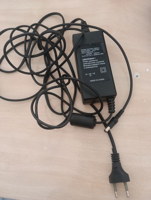 Блоки живлення 220/12v.