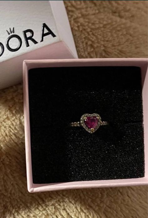 Каблучка Pandora "Червоне серце". Кольцо