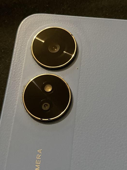 продам телефон оппо А17