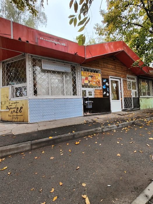 Сдам на Залютино под бизнес .