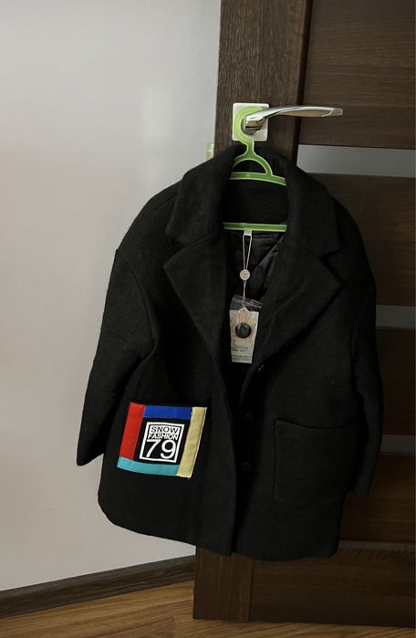 Пальто на дівчинку