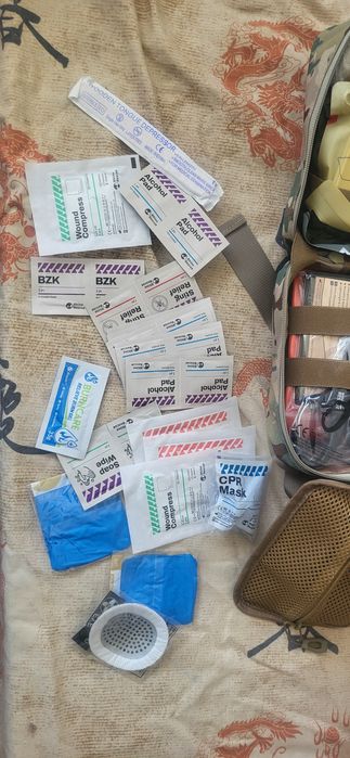 Продам оптечку военную