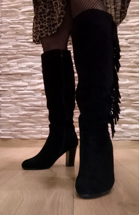 Kozaki zamszowe z frędzlami