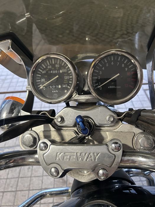Keeway Superlight 125 – Extras – Impecável