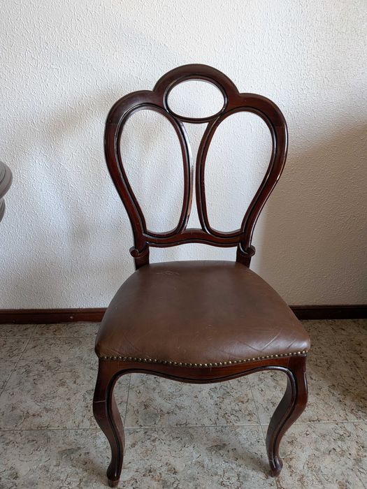 Sala de jantar - móvel aparador + mesa de jantar + 6 cadeiras