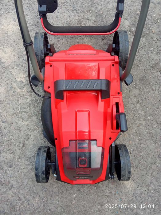 Газонокосарка акумуляторна