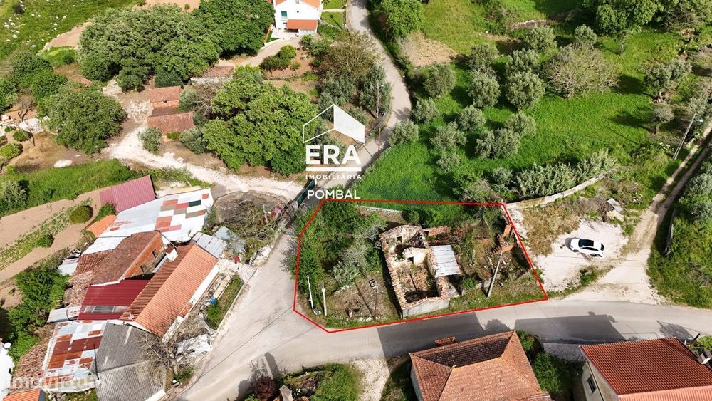 Ruína em Abiul com 450m2 de terreno