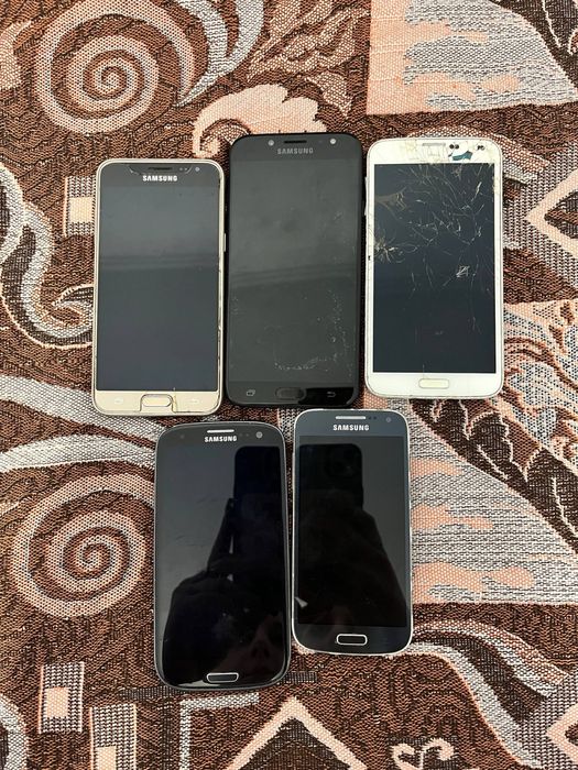 Смартфони робочі та на запчастини