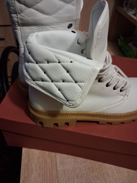 Ботінки Baldinini білі