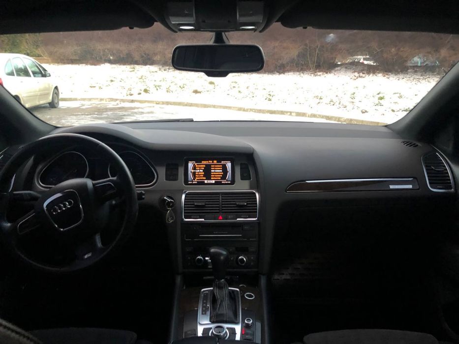 Audi q7 4,2 s line