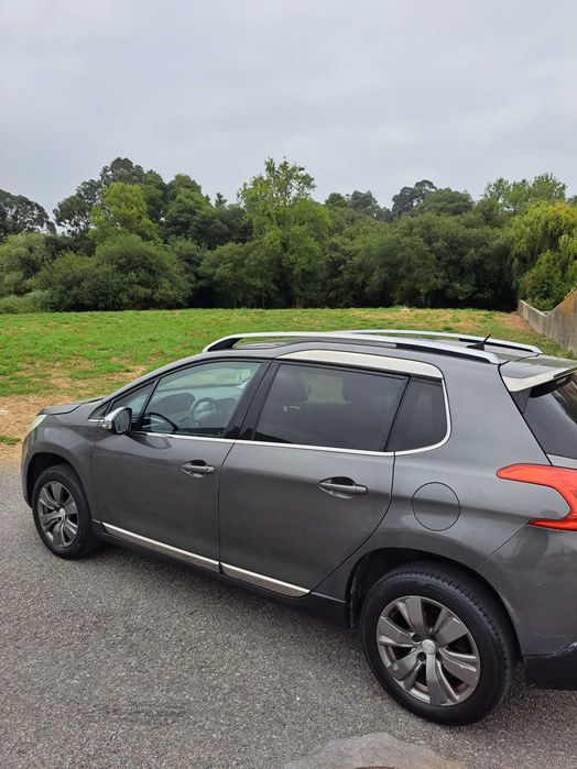 Peugeot 2008 1.2 Allure 2014 foto 3