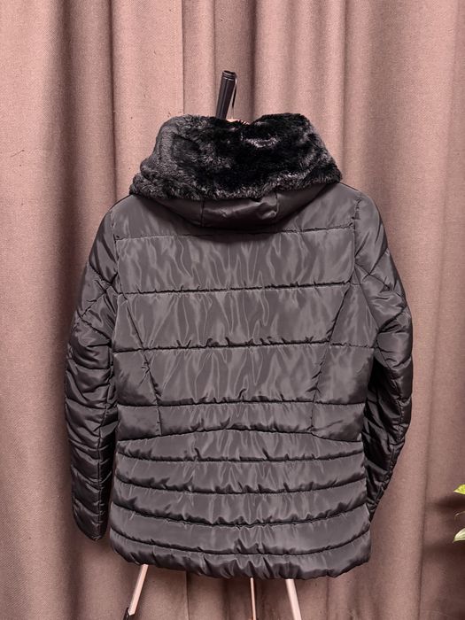 Осіння куртка з хутром