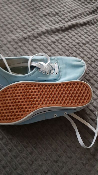 Buty sportowe rozmiar  39
