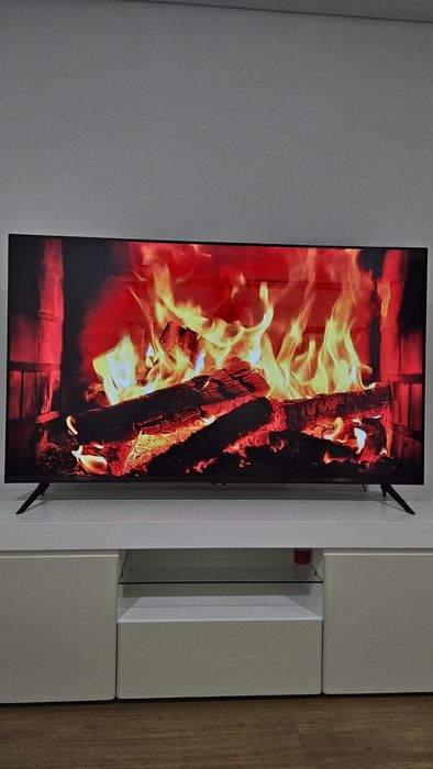 Samsung 65” Crystal UHD 4K – Como Nova