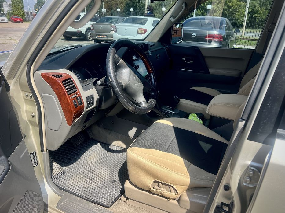 Mitsubishi Pajero Wagon