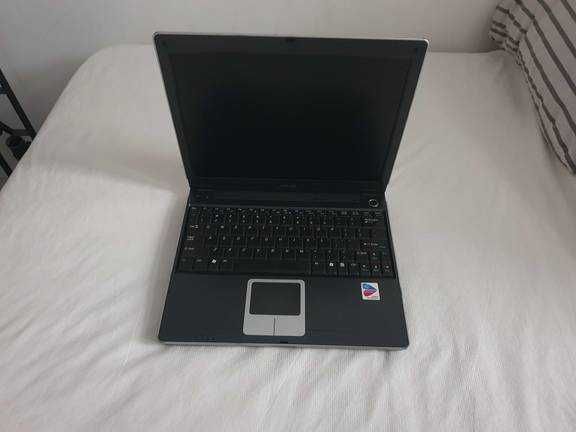 Sprzedam ASUS m 5000