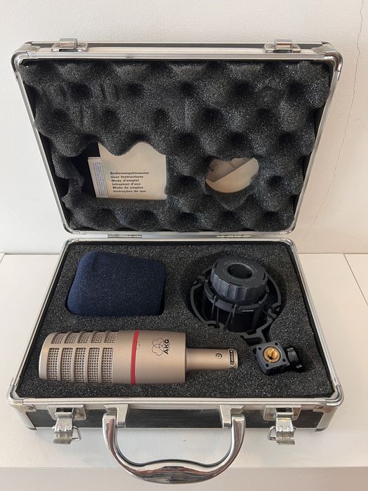 Microfone condensador AKG C4500 B-BC