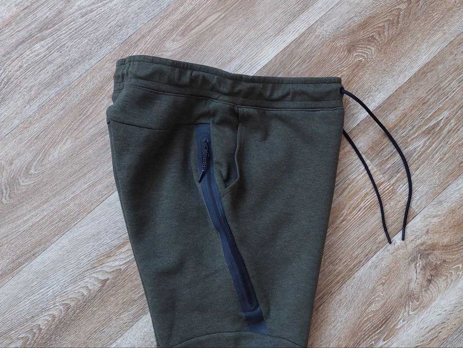 Мужские спортивные штаны Nike Tech Fleece