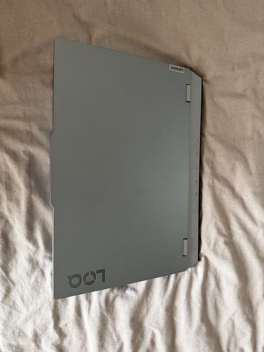 Lenovo loq15irx9