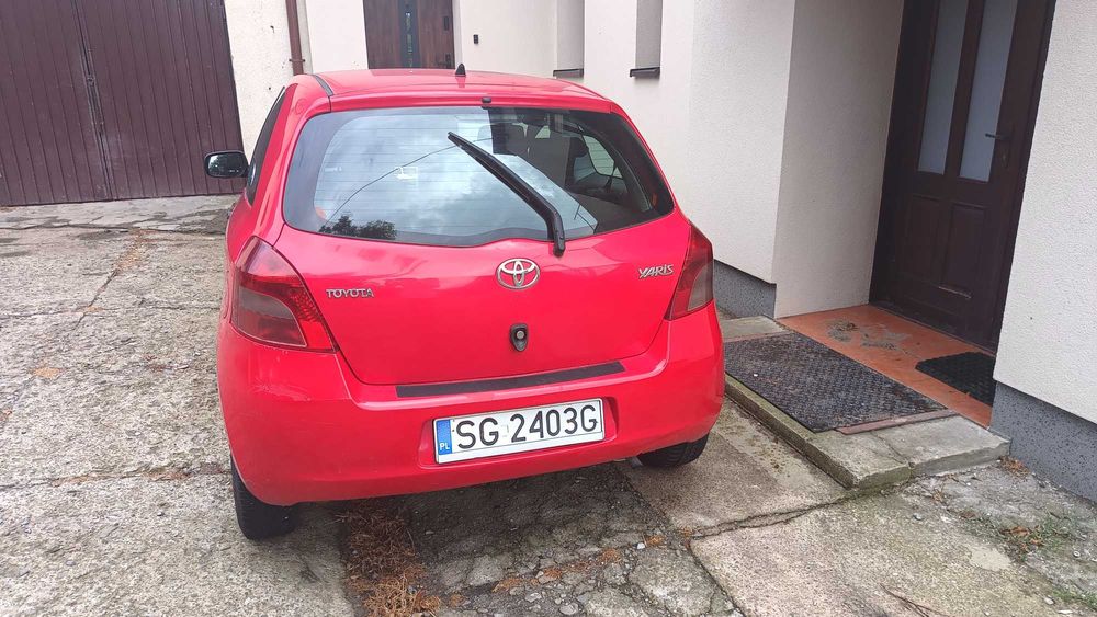 Samochód osobowy Toyota Yaris