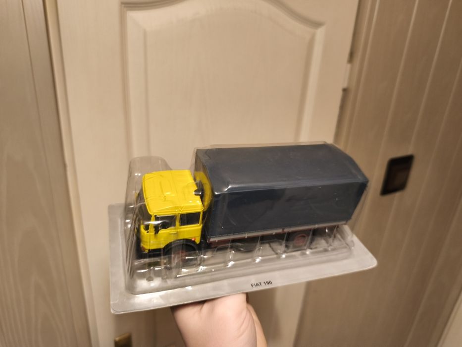 >Kultowe ciężarówki z epoki PRL - Fiat 190,skala 1:43,Deagostini!
