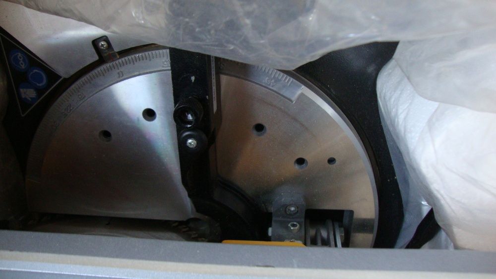 Serra eletrica com plataforma Femi TR240 para peças