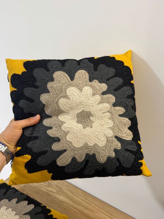 4 Almofadas Decorativas (Inclui Par Premium BoConcept)