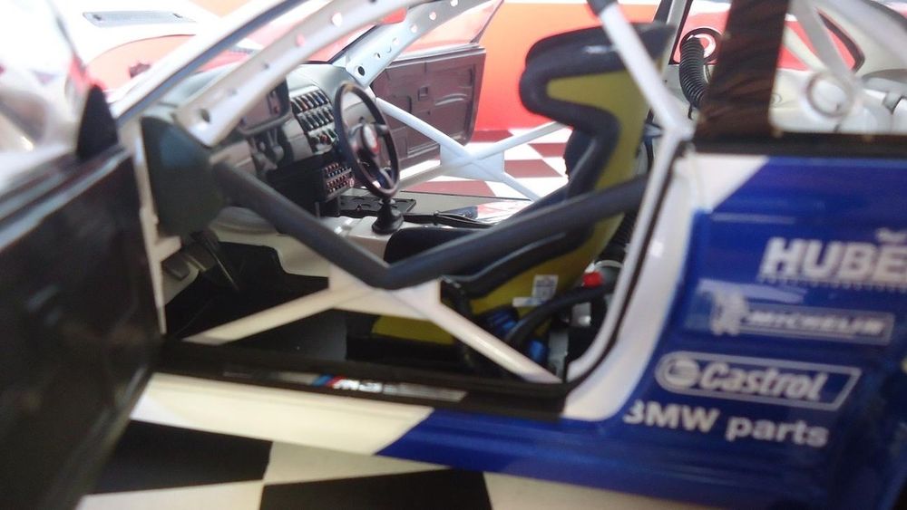 BMW M3 E46 Gtr 1/18 Minichamps