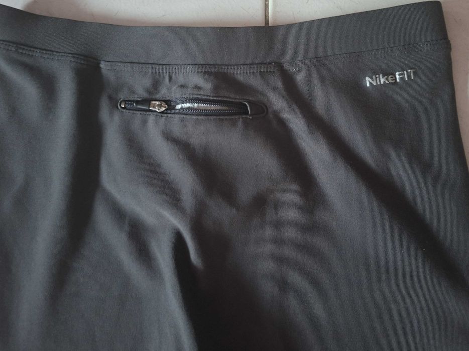 Calções desportivos Nike Fit Dry, tamanho M