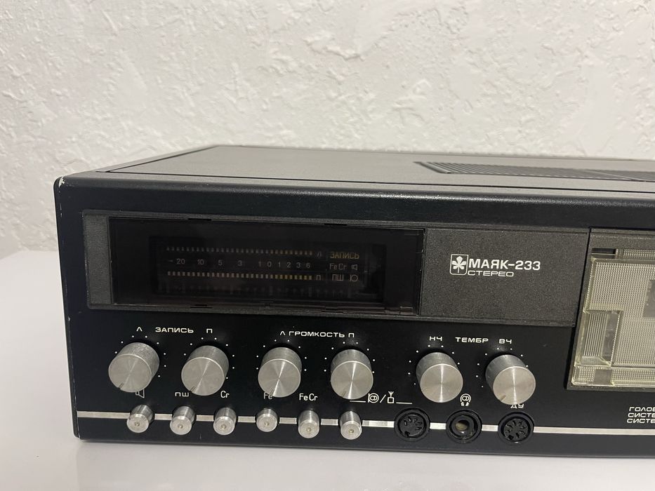 Магнітофон Маяк 233 стерео