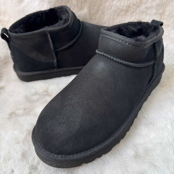 Buty UGG Classic Ultra Mini damskie czarny R.36
