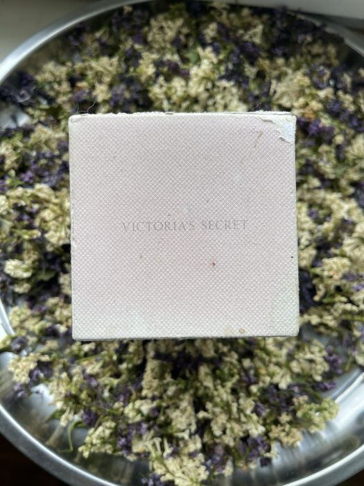 Парфумована вода оригінал Victoria's Secret Satin Rose de Mai