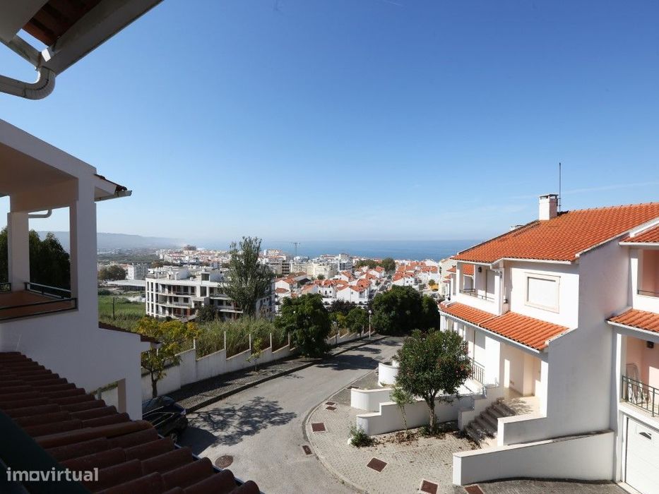 Moradia T3+1 em Condomínio Privado - Vista Mar que Apaixona