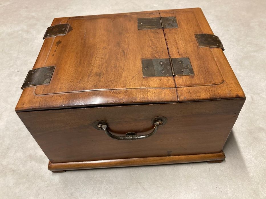 Guarda jóias Oriental