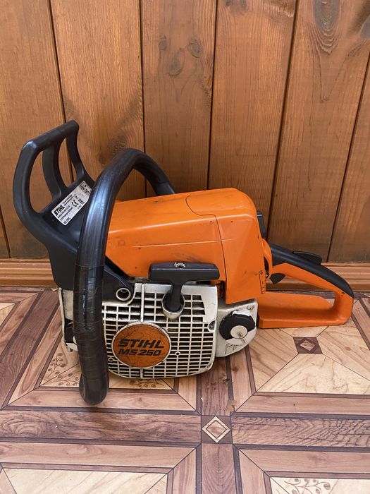 Stihl 250 робочий