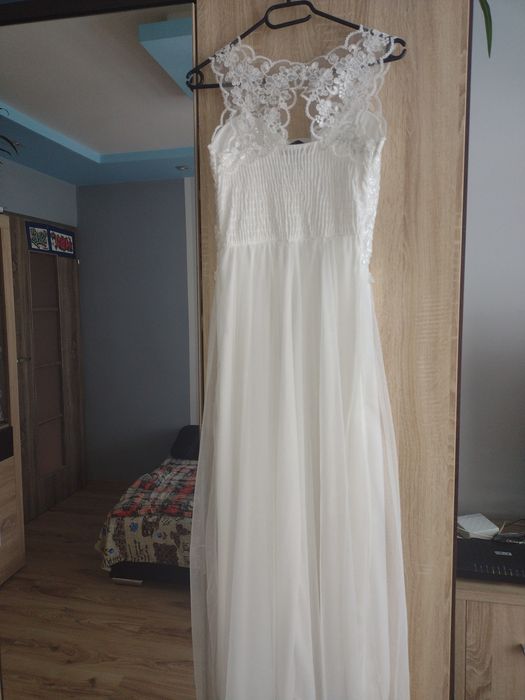 Suknia ślubna biała