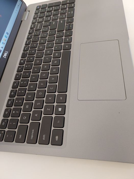 Dell Latitude 5520/15,6"FHD IPS/i5-1145G7/16Gb/256Gb