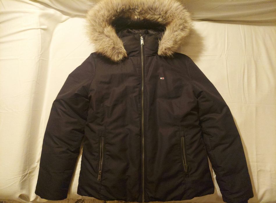 Жіноча куртка Tommy Jeans XL (DW0DW07432) — Стан майже нової / Оригіна