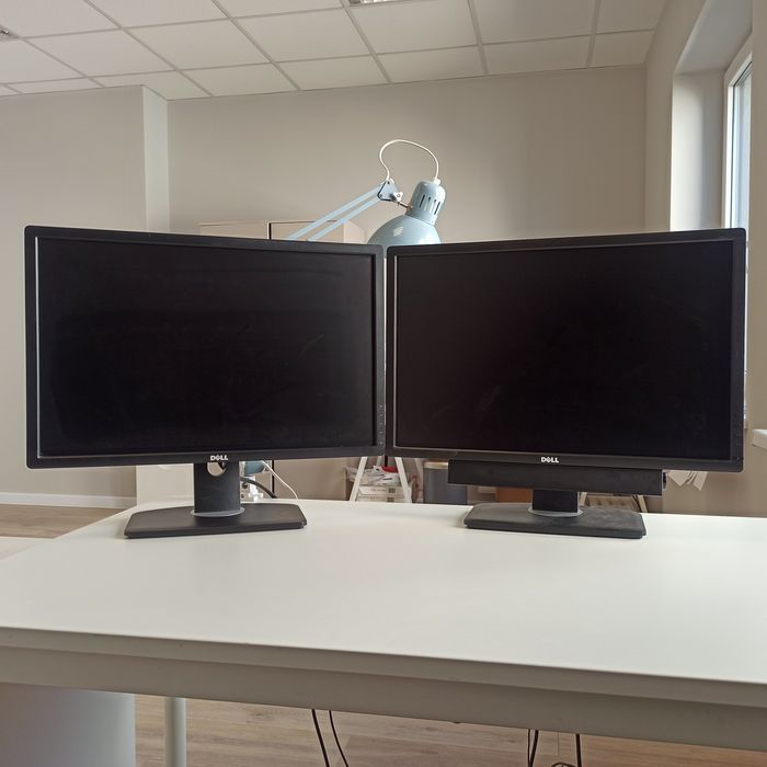 Monitor Dell + głośnik + kable