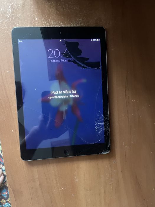 Планшет Apple  ipad на зппчастини