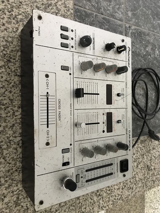 Mesa mistura Pioneer