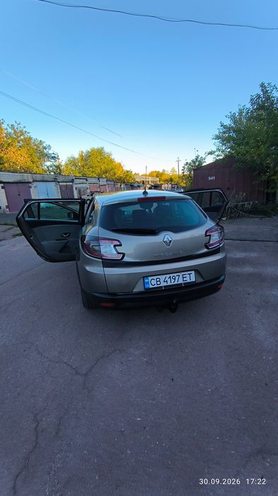 Продам renault megane 2009 года 1.5 дизель