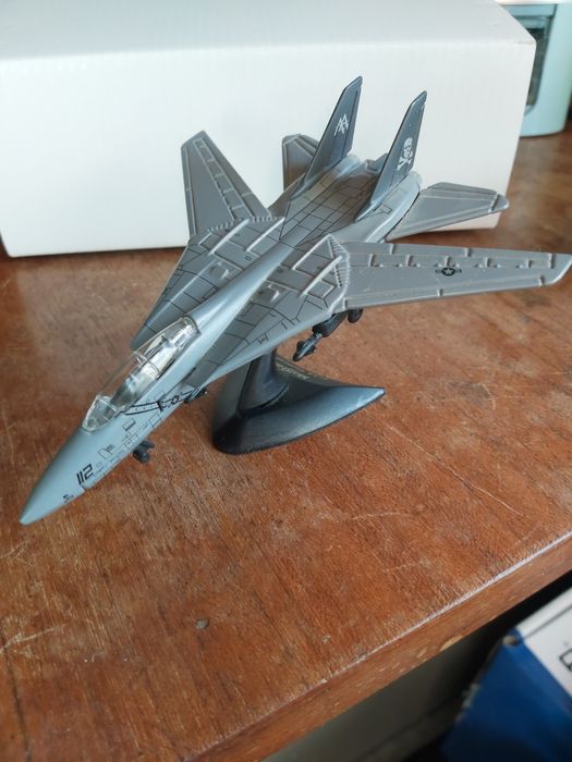 4 avioes diecast de metal