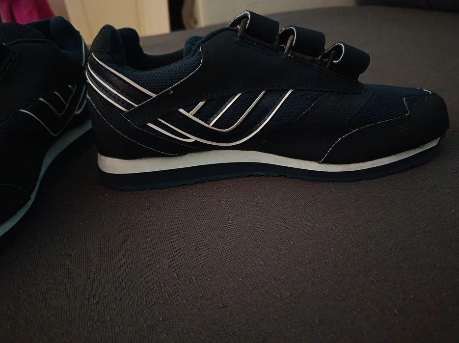 Buty damskie na rzepy