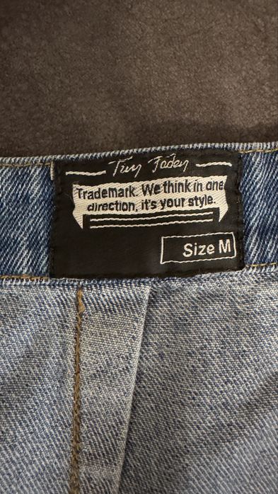 Спідниця українського бренду Tim Faden на ґудзиках