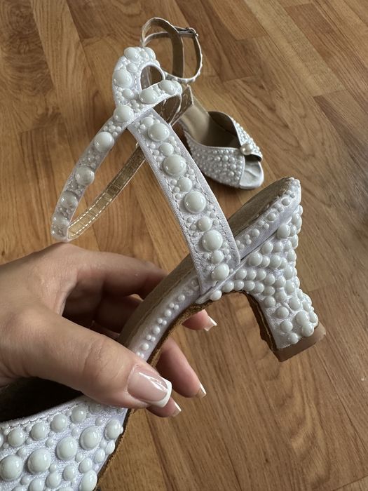 Buty Ślubne z perełkami  Choreo - roz. 36