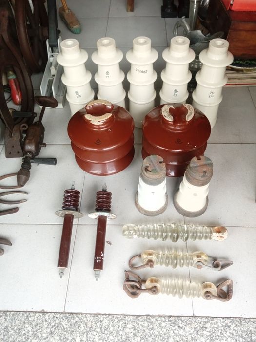 Isoladores muito antigos